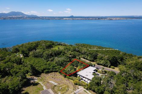 Photo of property in 48 Parawera Drive, Acacia Bay, Taupo, 3330