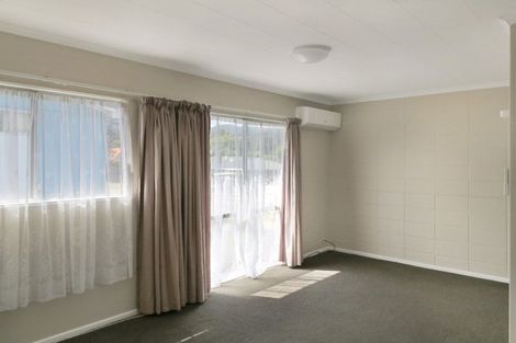 Photo of property in 102 Martin Street, Wallaceville, Upper Hutt, 5018