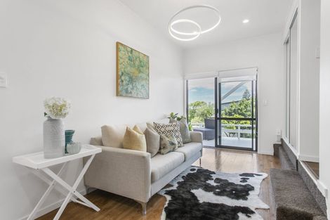 Photo of property in 27 Gilfillan Street, Blockhouse Bay, Auckland, 0600
