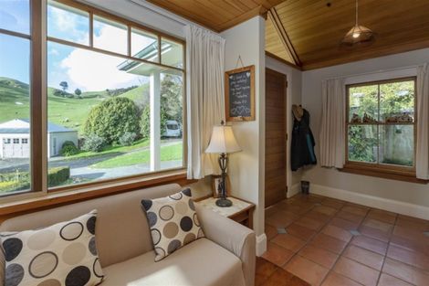 Photo of property in 102 Mount Curl Road, Hunterville, 4784