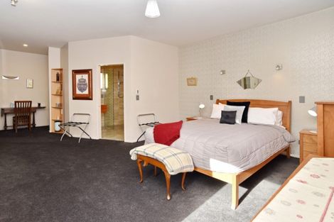 Photo of property in 11 Plynlimon Road, Fendalton, Christchurch, 8052