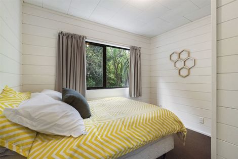 Photo of property in 2/71 Saddleback Rise, Murrays Bay, Auckland, 0630