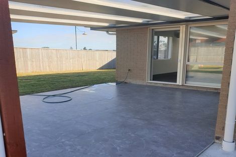 Photo of property in 54 Harbour Crest Drive, Waiuku, 2123