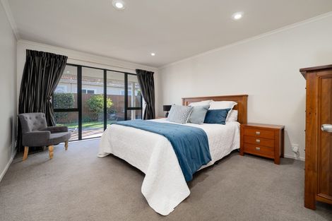 Photo of property in 2/100 Proctor Street, Papanui, Christchurch, 8053