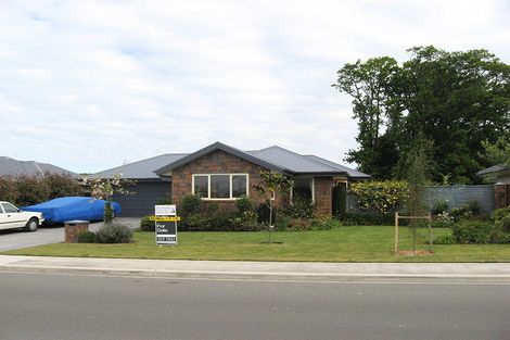 Photo of property in 153 Courtenay Drive, Kaiapoi, 7630