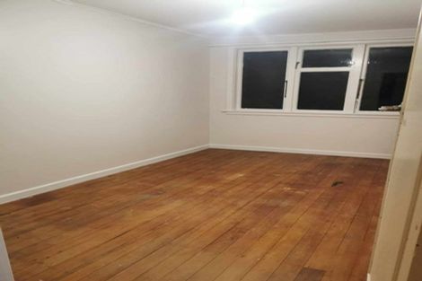 Photo of property in 18 Oakland Street, Northcote, Christchurch, 8052