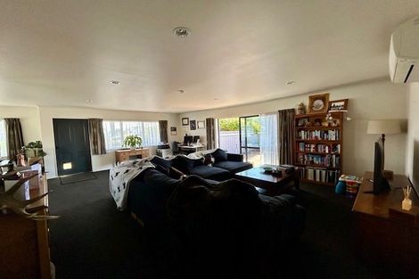 Photo of property in 33 Queen Street, Westport, 7825