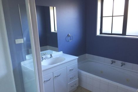 Photo of property in 19 Broadhaven Avenue, Parklands, Christchurch, 8083