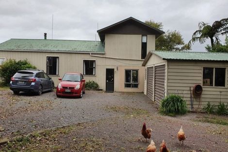 Photo of property in 1939 South Road, Pitone, New Plymouth, 4374