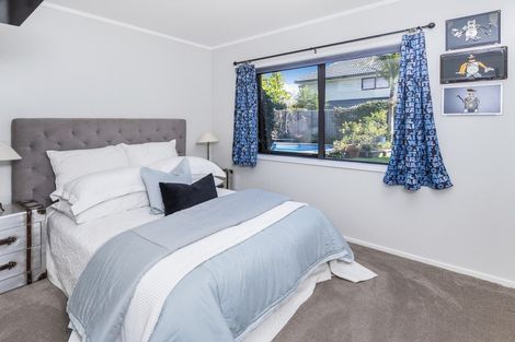 Photo of property in 50 Loloma Drive, Half Moon Bay, Auckland, 2012