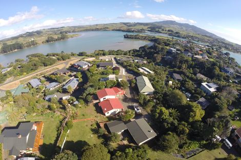 Photo of property in 16b Kaitoke Street, Raglan, 3225