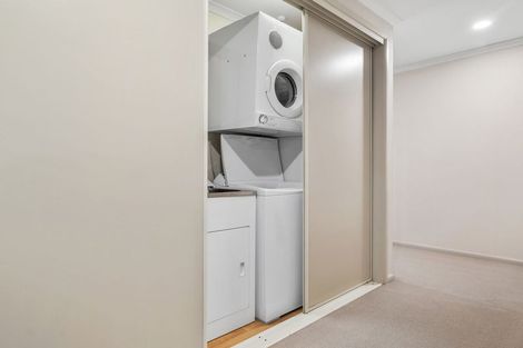 Photo of property in 281 Maunganui Road, Mount Maunganui, 3116