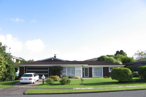 Photo of property in 19 Whiteacres Drive, Sunnyhills, Auckland, 2010