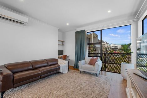 Photo of property in 1 Kaiwawao Lane, Hobsonville, Auckland, 0616