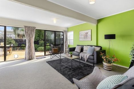 Photo of property in Main Road, Titahi Bay, Porirua, 5022