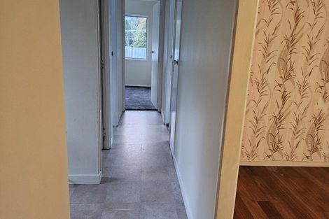 Photo of property in 82 Glen Road, Ranui, Auckland, 0612