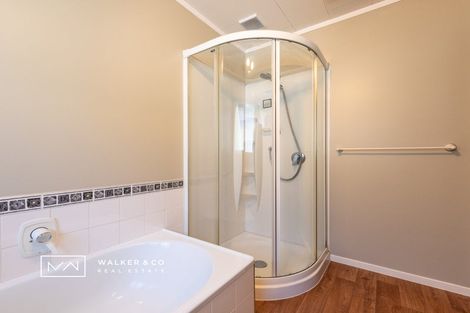 Photo of property in 16 Sunbrae Drive, Silverstream, Upper Hutt, 5019