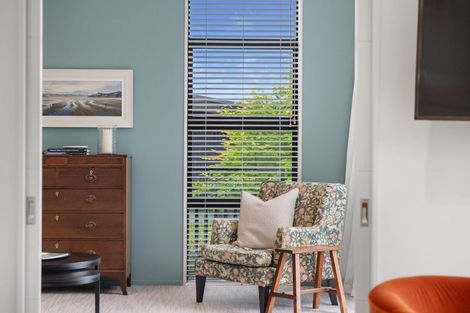 Photo of property in 16 Iles Lane, Cashmere, Christchurch, 8022