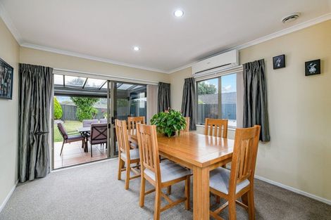 Photo of property in 56 Highfields Terrace, Henderson, Auckland, 0612