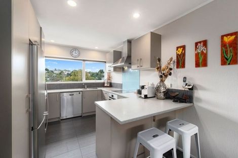 Photo of property in 35 Mountbatten Avenue, Hillcrest, Auckland, 0627