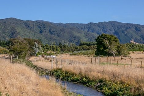 Photo of property in 284 Woodside Road, Woodside, Greytown, 5794