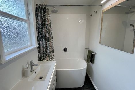 Photo of property in 72 Hikurangi Street, Trentham, Upper Hutt, 5018