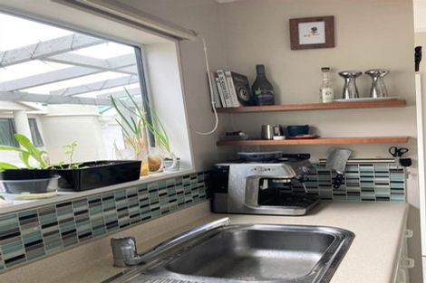 Photo of property in 44p Roxburgh Street, Mount Victoria, Wellington, 6011