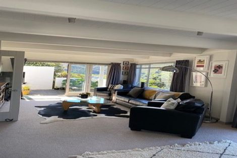 Photo of property in 16 Cavalry Close, Crofton Downs, Wellington, 6035