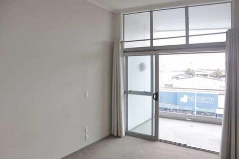 Photo of property in 277 Maunganui Road, Mount Maunganui, 3116