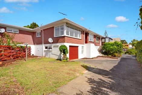 Photo of property in 4/155 Shakespeare Road, Milford, Auckland, 0620