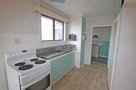 Photo of property in 11 Seddon Street, Takaro, Palmerston North, 4412