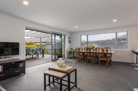 Photo of property in 72 Golden Sands Drive, Papamoa Beach, Papamoa, 3118