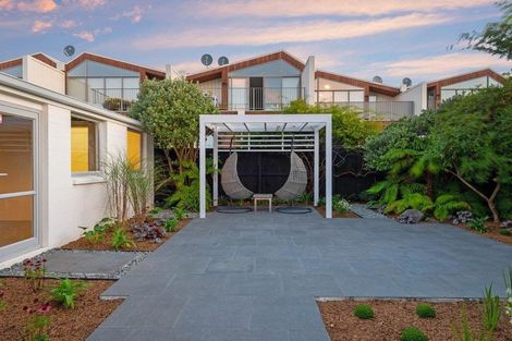 Photo of property in 85 Beachville Road, Redcliffs, Christchurch, 8081