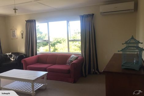 Photo of property in 25 Hori Street, Vogeltown, New Plymouth, 4310