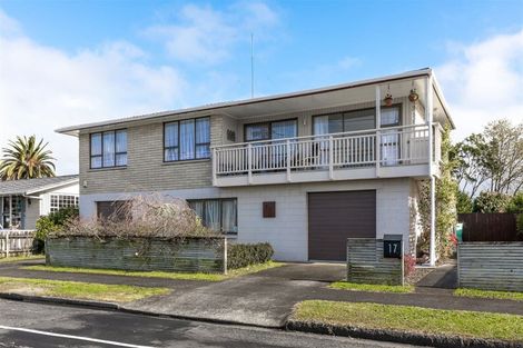 Photo of property in 17 Hakanoa Street, Huntly, 3700