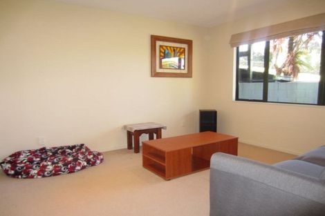 Photo of property in 1/53 Deep Creek Road, Waiake, Auckland, 0630