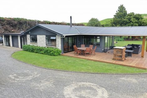 Photo of property in 1008 Cowper Road, Dannevirke, 4976