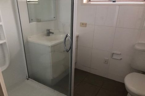 Photo of property in 2/19 Park Hill Road, Birkenhead, Auckland, 0626