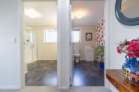 Photo of property in 9 Hidden Lakes Avenue, Te Anau, 9600