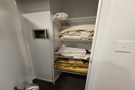 Photo of property in 2/3 Fairdale Place, Birkdale, Auckland, 0626