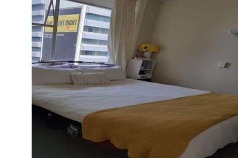 Photo of property in Terrace Tower Apartments, 5a/126 The Terrace, Wellington Central, Wellington, 6011