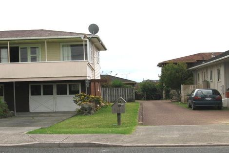 Photo of property in 2/26 Toroa Street, Torbay, Auckland, 0630