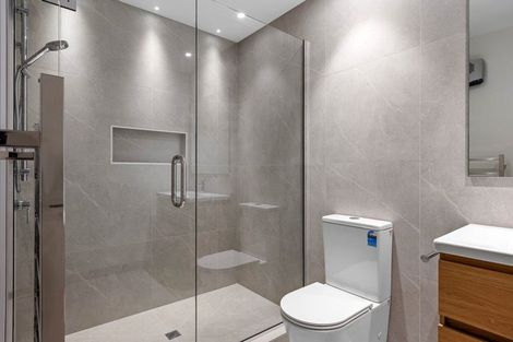 Photo of property in 2/76 Caledonian Road, St Albans, Christchurch, 8014