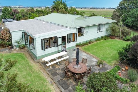 Photo of property in 76 Robertson Road, Ruawai, 0591