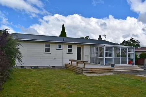 Photo of property in 12 Fisher Place, Carterton, 5713