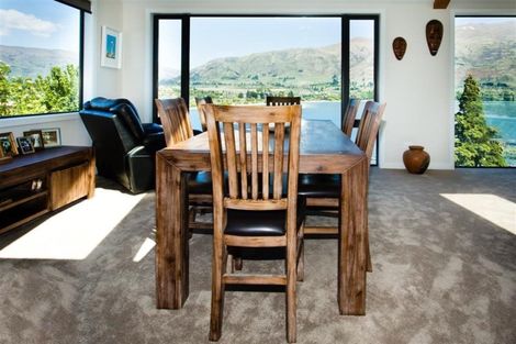 Photo of property in 92 Lismore Street, Wanaka, 9305