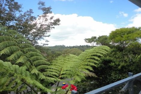 Photo of property in 9 Hiwihau Place, Glenfield, Auckland, 0629