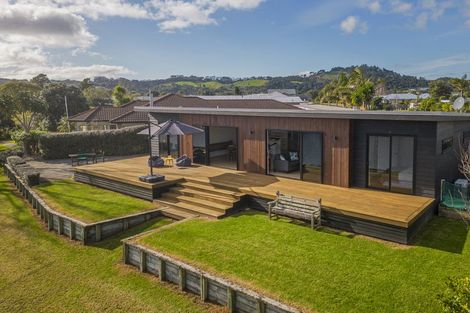 Photo of property in 34 Motukorure Parade, Cooks Beach, Whitianga, 3591