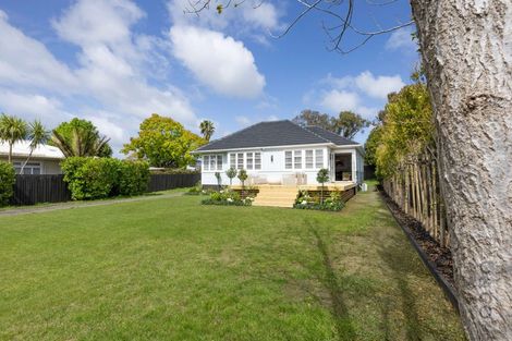 Photo of property in 4 Albert Street, Riverhead, 0820