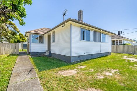 Photo of property in 6 Mexted Crescent, Ranui, Porirua, 5024